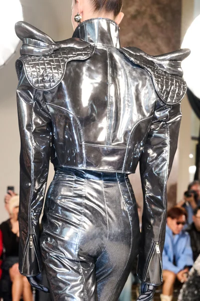 Look 45